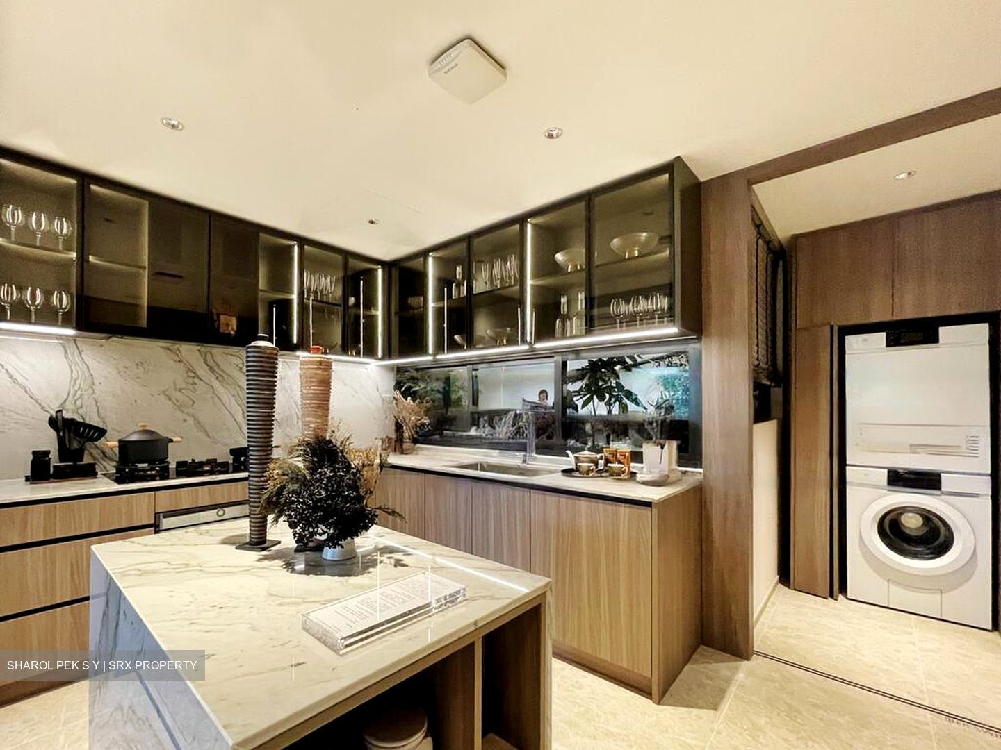 Meyer Road (D15), Condominium #458088391